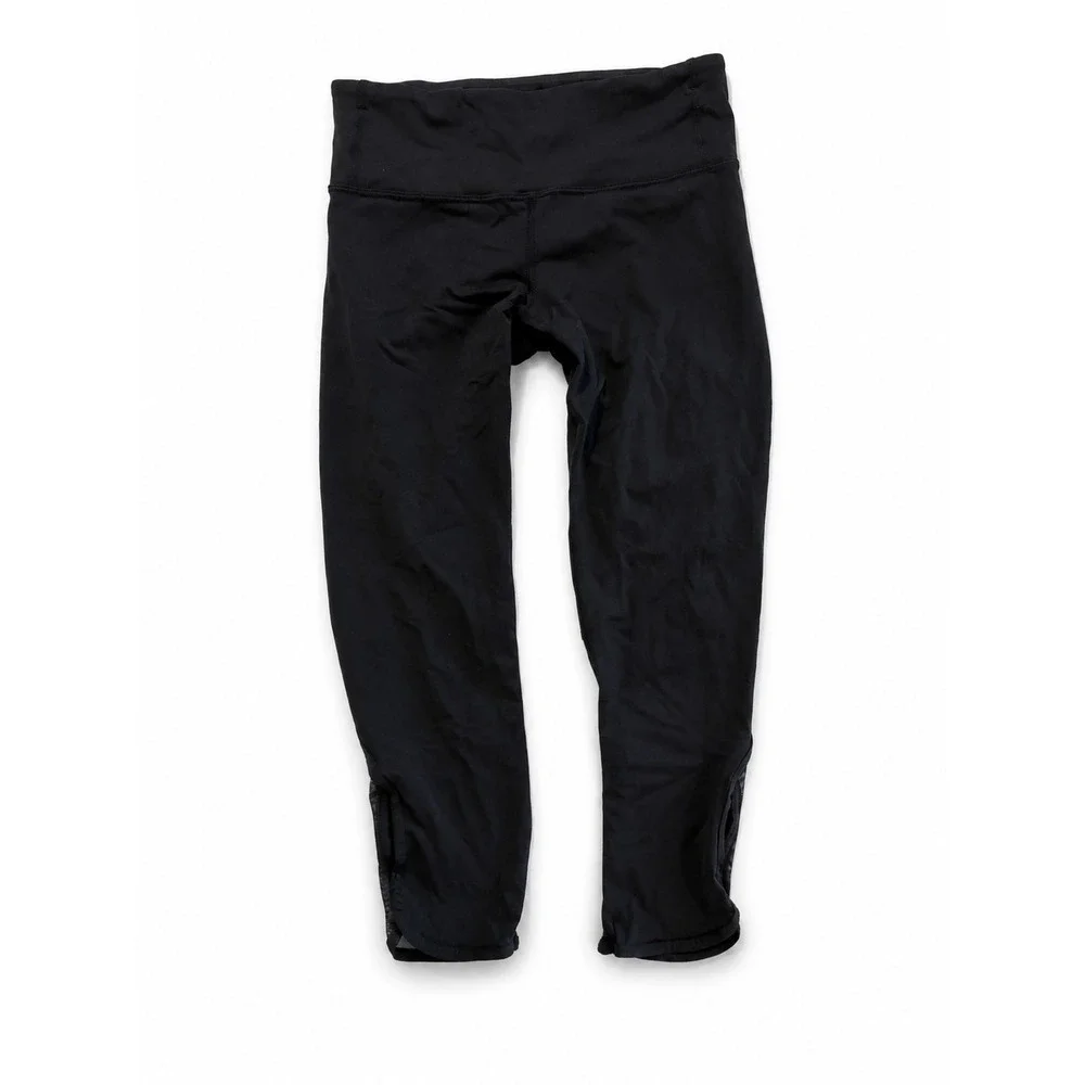 Lululemon Women's Black Crop Leggings Back Zip Pocket  Mesh Panel Running size 4